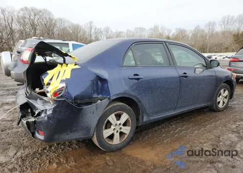 2011 Toyota Corolla Base z USA, uszkodzony, nr VIN 2T1BU4EEXBC738454